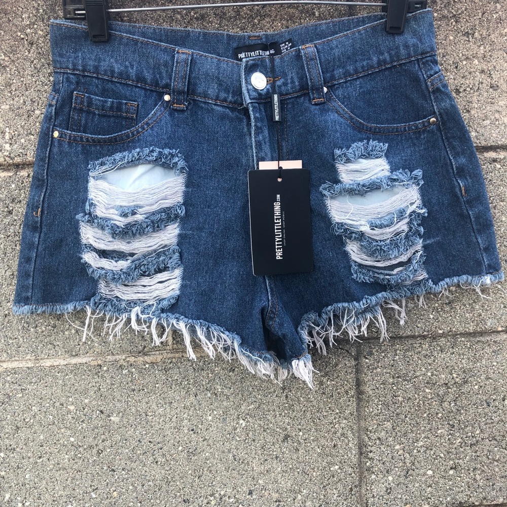 PRETTY LITTLE THING HotPants Ripped Denim Shorts 4 - Picture 4 of 8